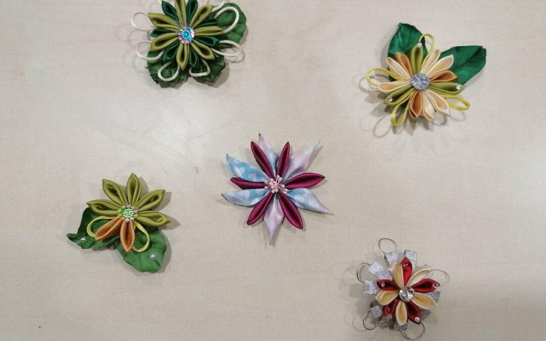 Broševi od satenskih vrpci