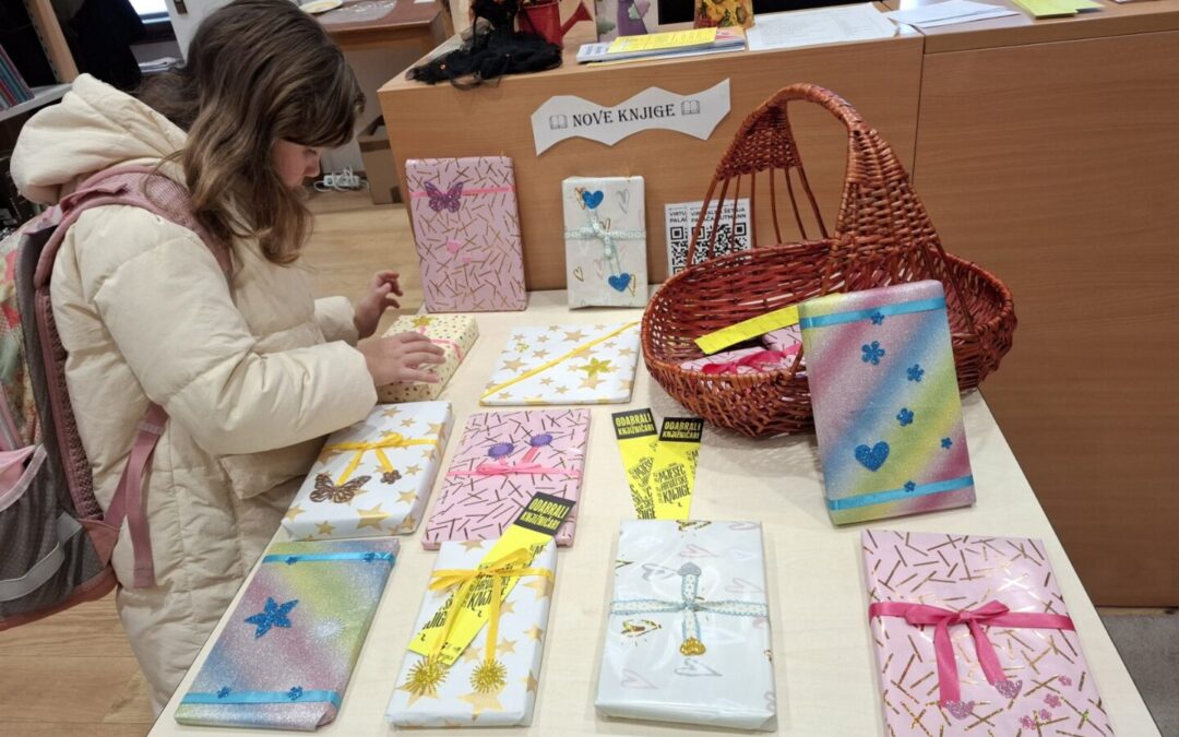 Knjižnica Belišće poklanjala knjige svojim članovima